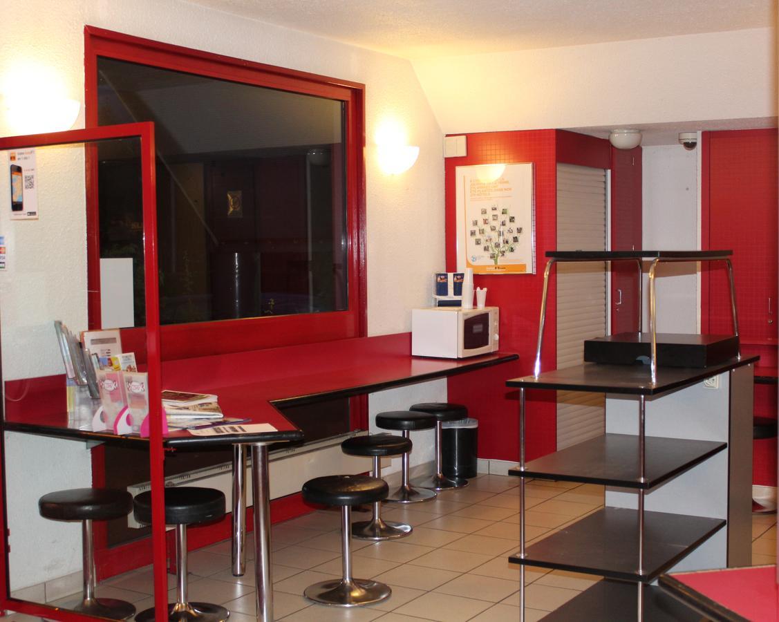 Hotelf1 Saint-Die Extérieur photo